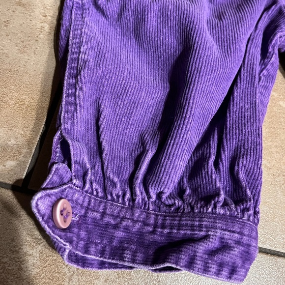 Lacoste - Picture 3 of 4